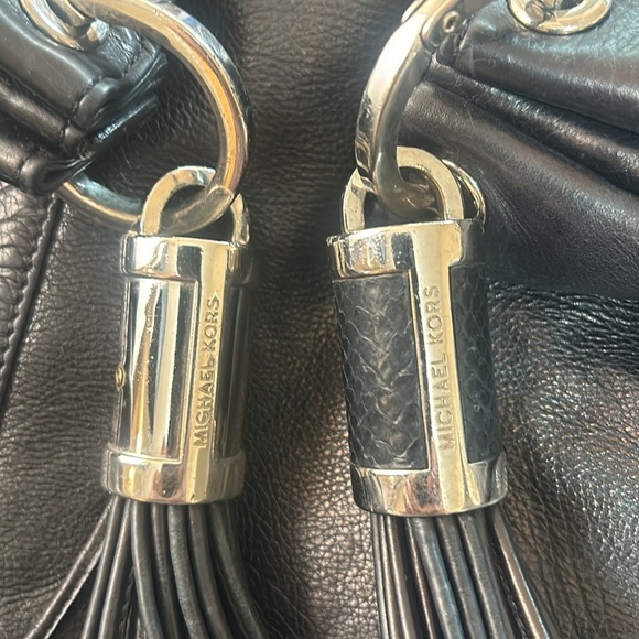 MICHAEL KORS SATCHEL HOBO SHOULDER BAG IN BLACK LEATHER - Picture 16 of 16